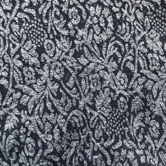 LOFT | Petite | Short-Sleeved | Fit & Flare Dress - Picture 4 of 5